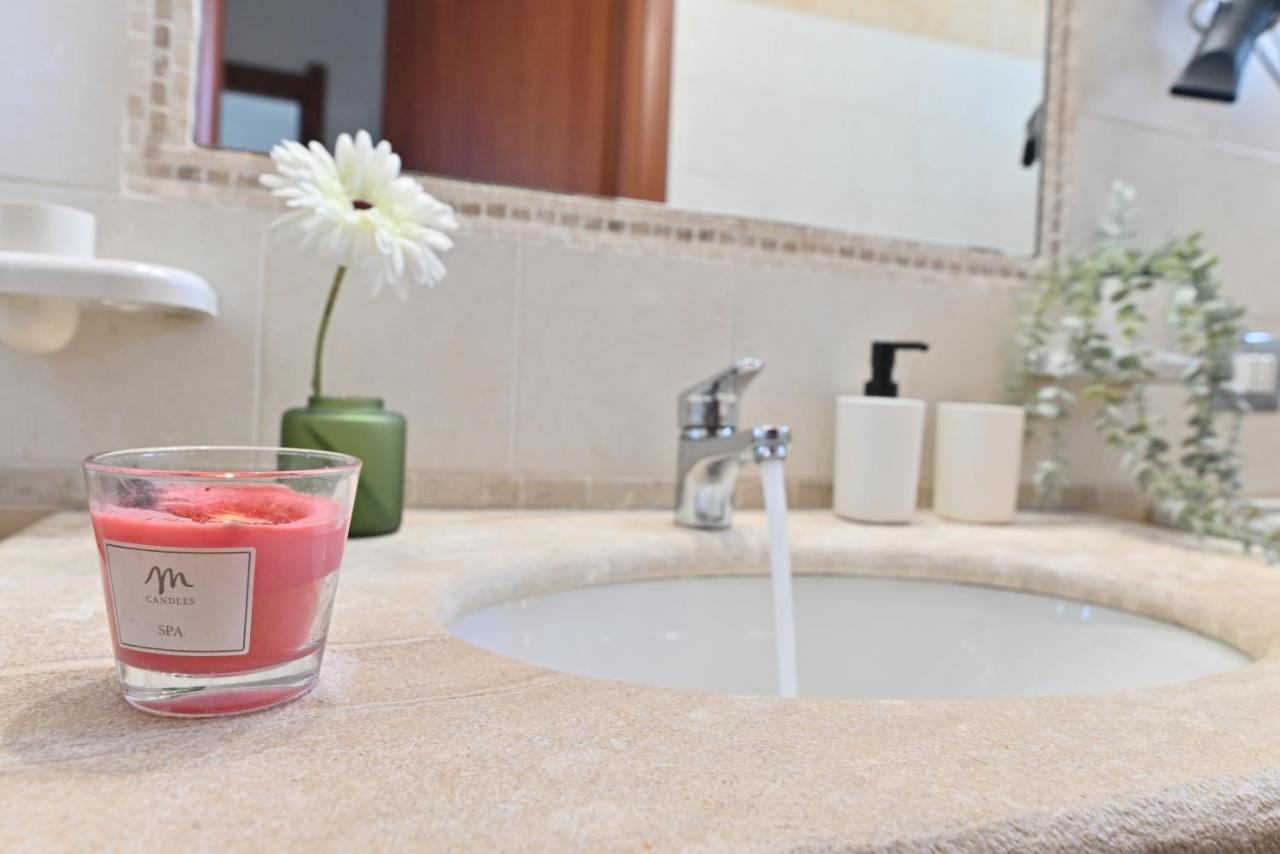 Izzhome Flamingo بولا المظهر الخارجي الصورة
