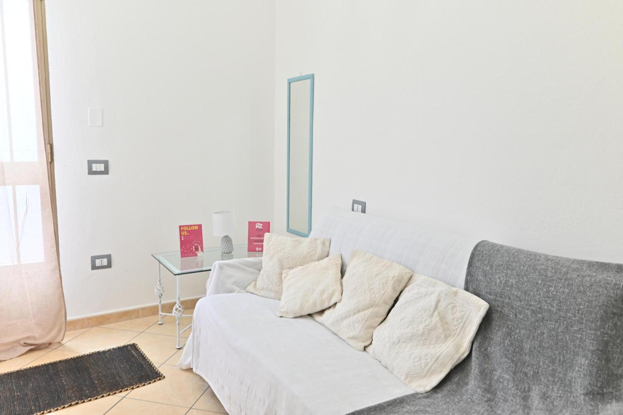 Izzhome Flamingo بولا المظهر الخارجي الصورة