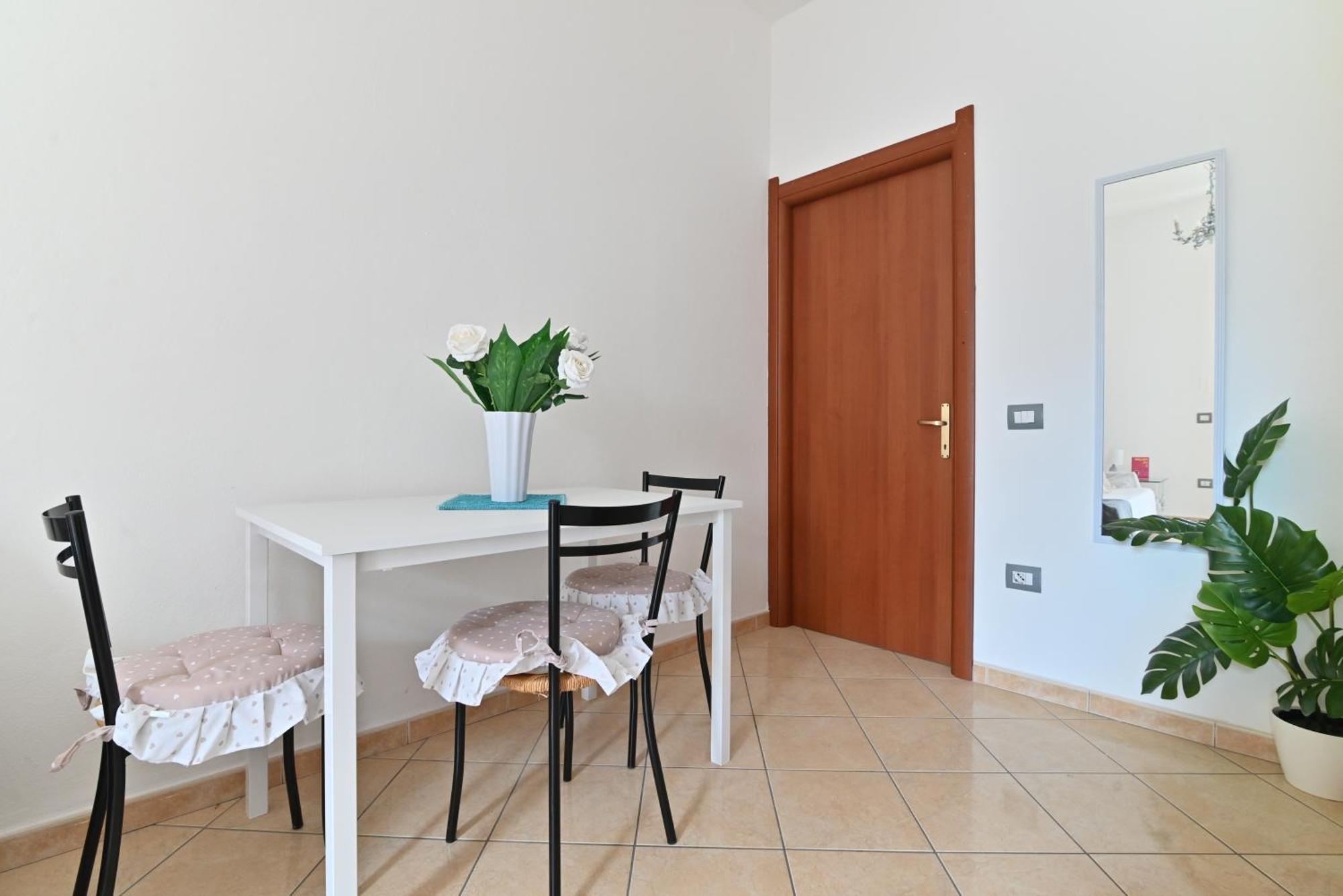 Izzhome Flamingo بولا المظهر الخارجي الصورة